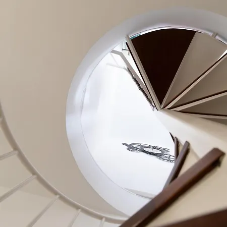 Spiral Stairs Duplex Figueres (Girona)