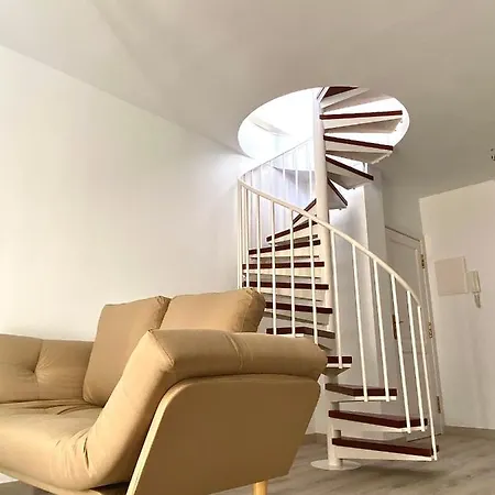 Spiral Stairs Duplex Appartement Figueras