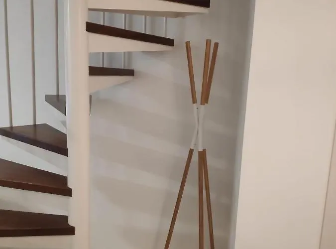Spiral Stairs Duplex 公寓